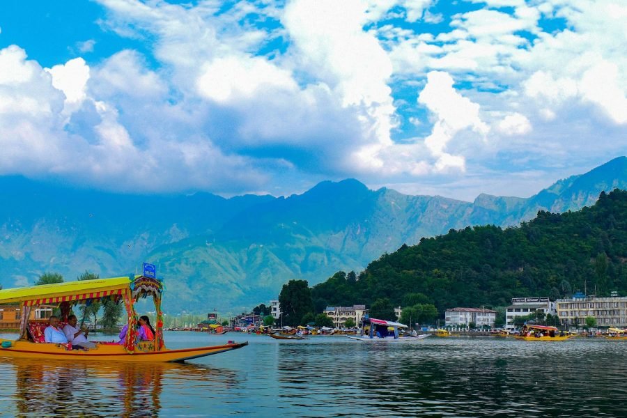KASHMIR PAHALGAM I GULMARG I SONMARG I  SRINAGAR – OCTOBER 2025